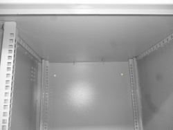 Антивандальный Шкаф 15U распашного типа, (Ш*Г*В 600*600*736мм) 19" направляющие,
передняя дверь мета